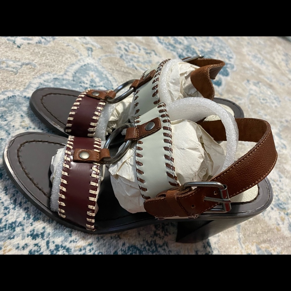 Heels - Picture 6 of 6